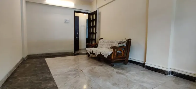 Hormuzd — Bandra West