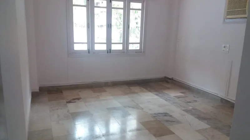 Phiroze — Bandra West