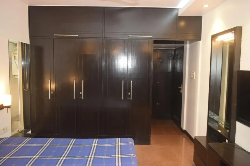 Prestige Court — Khar West