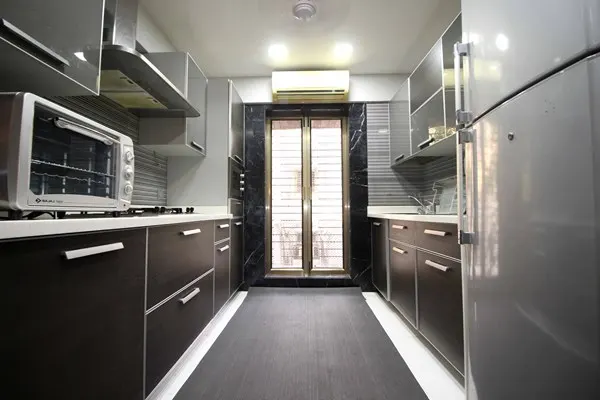 Emporis — Bandra West
