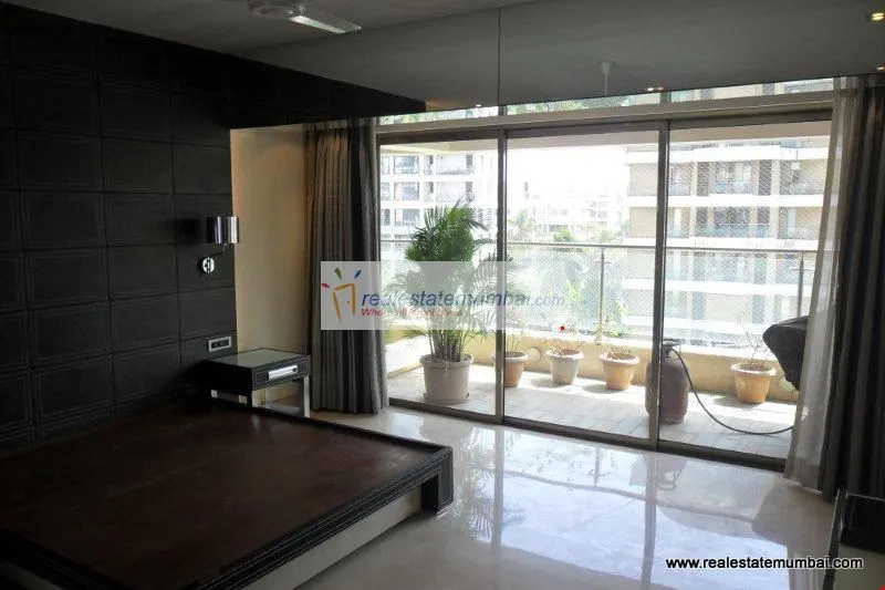 H and M Tower — Bandra West (7)