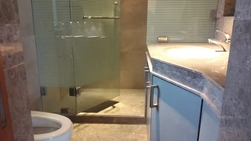 Sura Mansion — Santacruz West