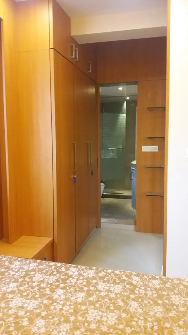 Sura Mansion — Santacruz West