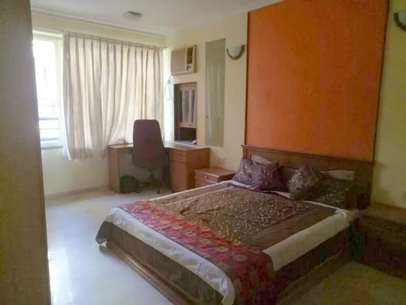 Satguru Sundari — Bandra West