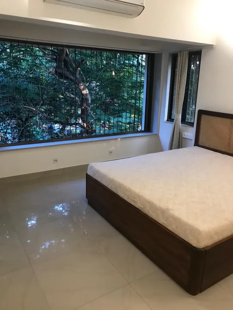New Silver Home — Bandra West (19)