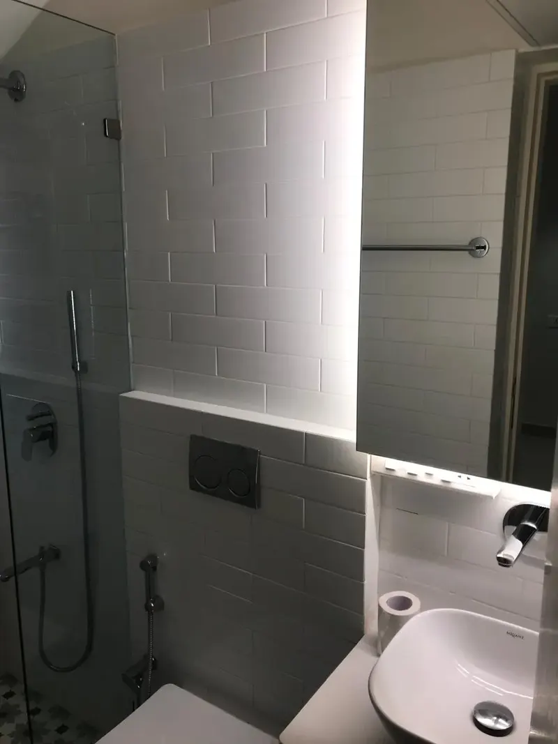 New Silver Home — Bandra West (5)