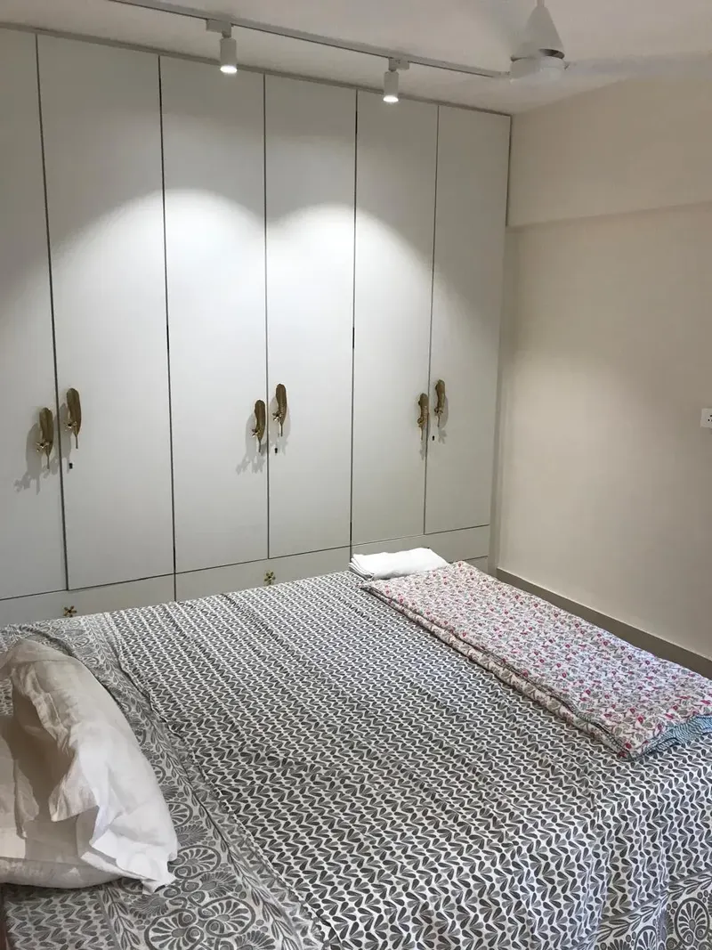 New Silver Home — Bandra West (8)