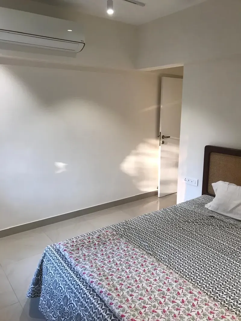 New Silver Home — Bandra West (9)
