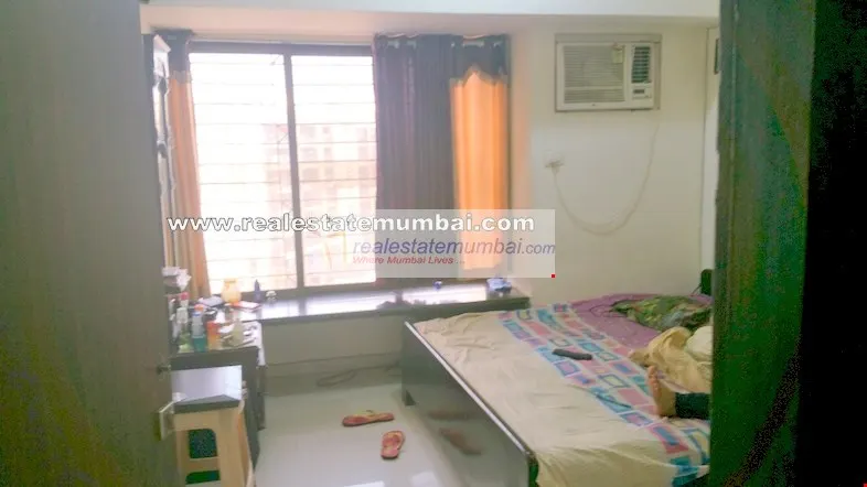 Evershine Cosmic — Andheri West