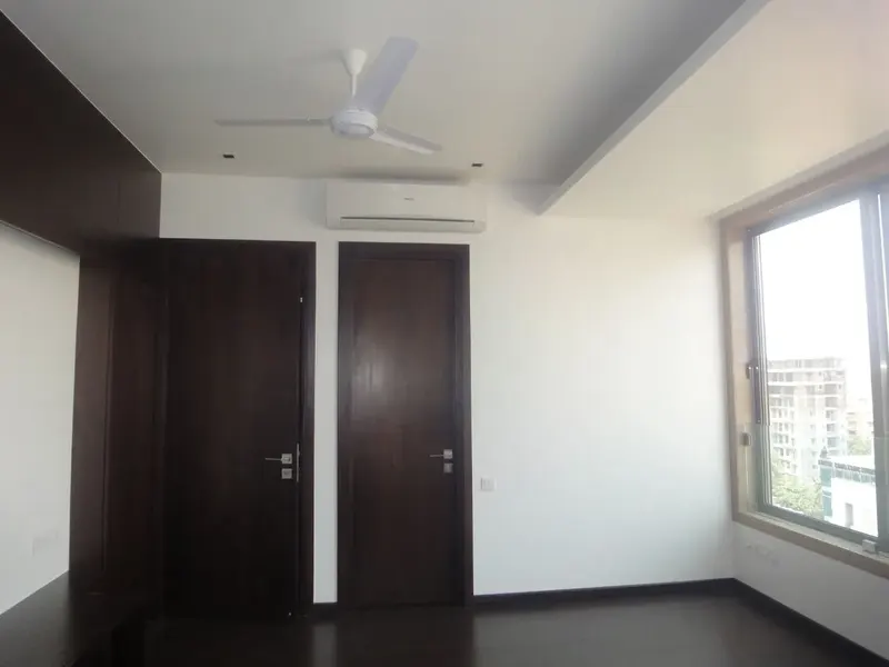Chitra Apartments — Santacruz West (6)