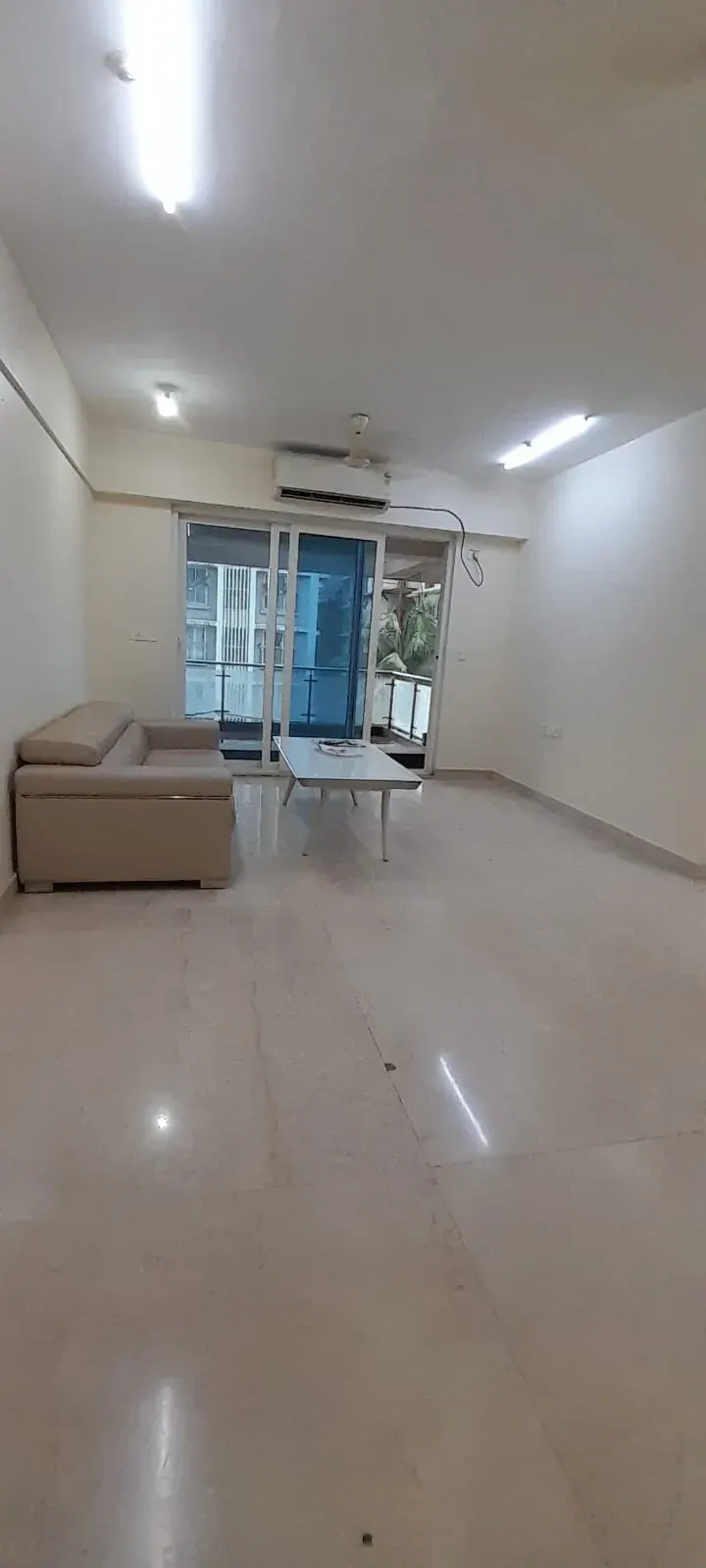 Hubtown Sunstone — Bandra East (2)