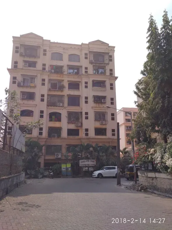 Oakland Park — Andheri West (1)